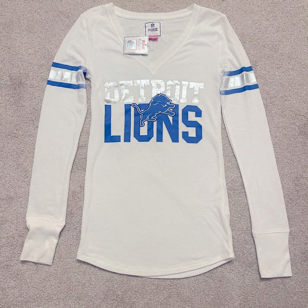 DETROIT LIONS women long sleeve tee. New with tags.